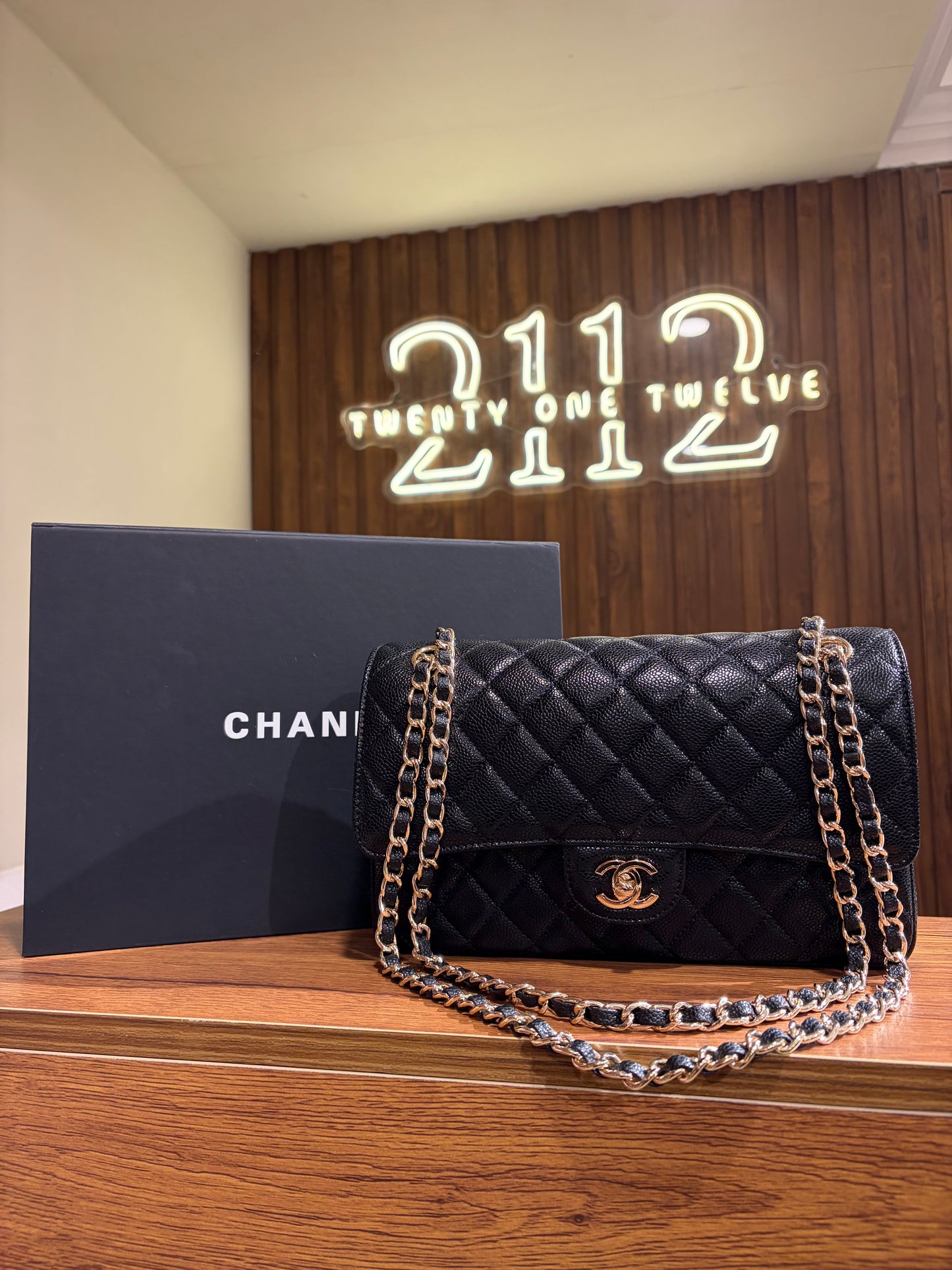 C H A N E L Classic Double Flap Medium Black Caviar Gold Hardware