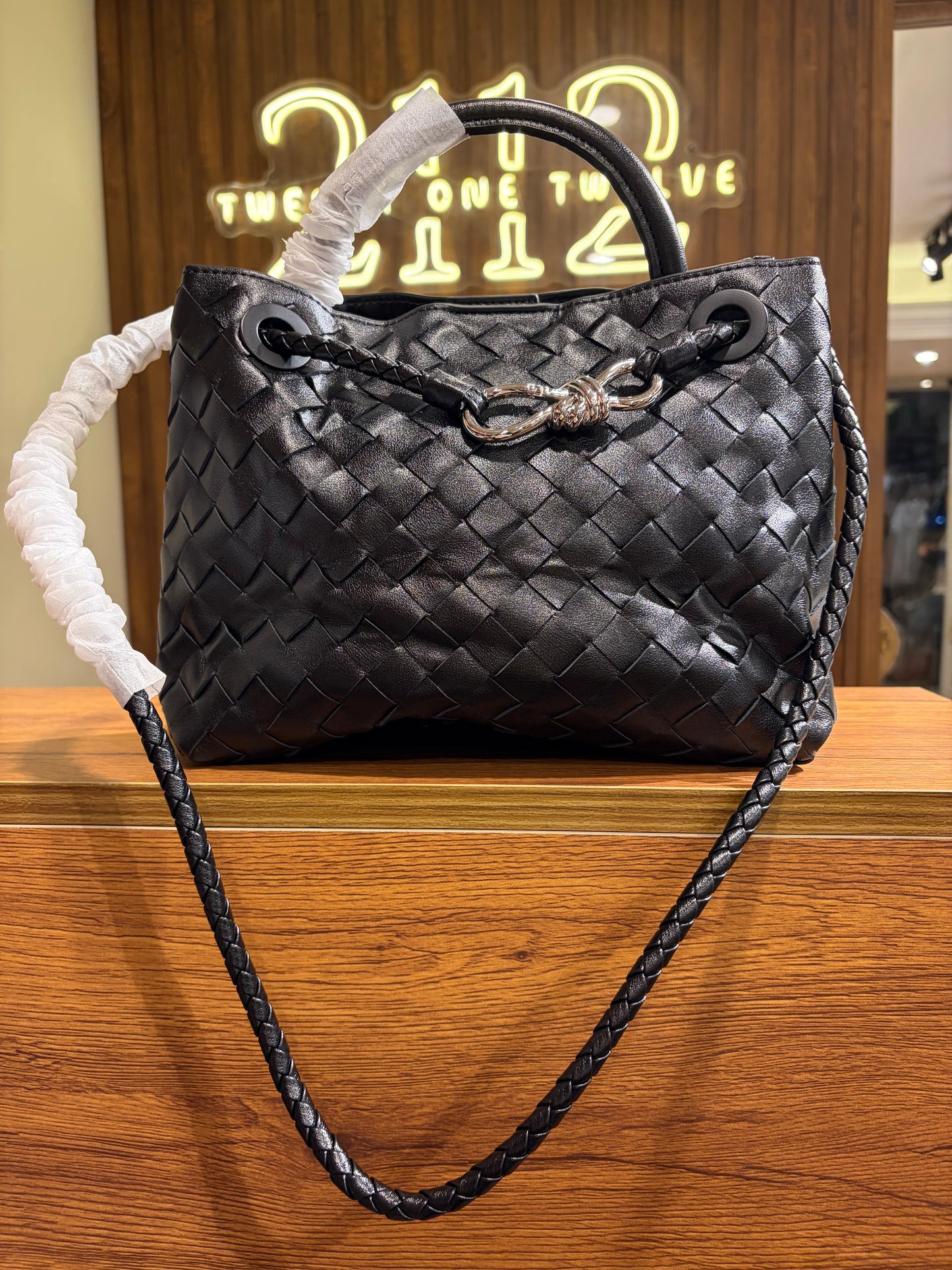 B O T T E G A Andiamo Small Silver Hardware