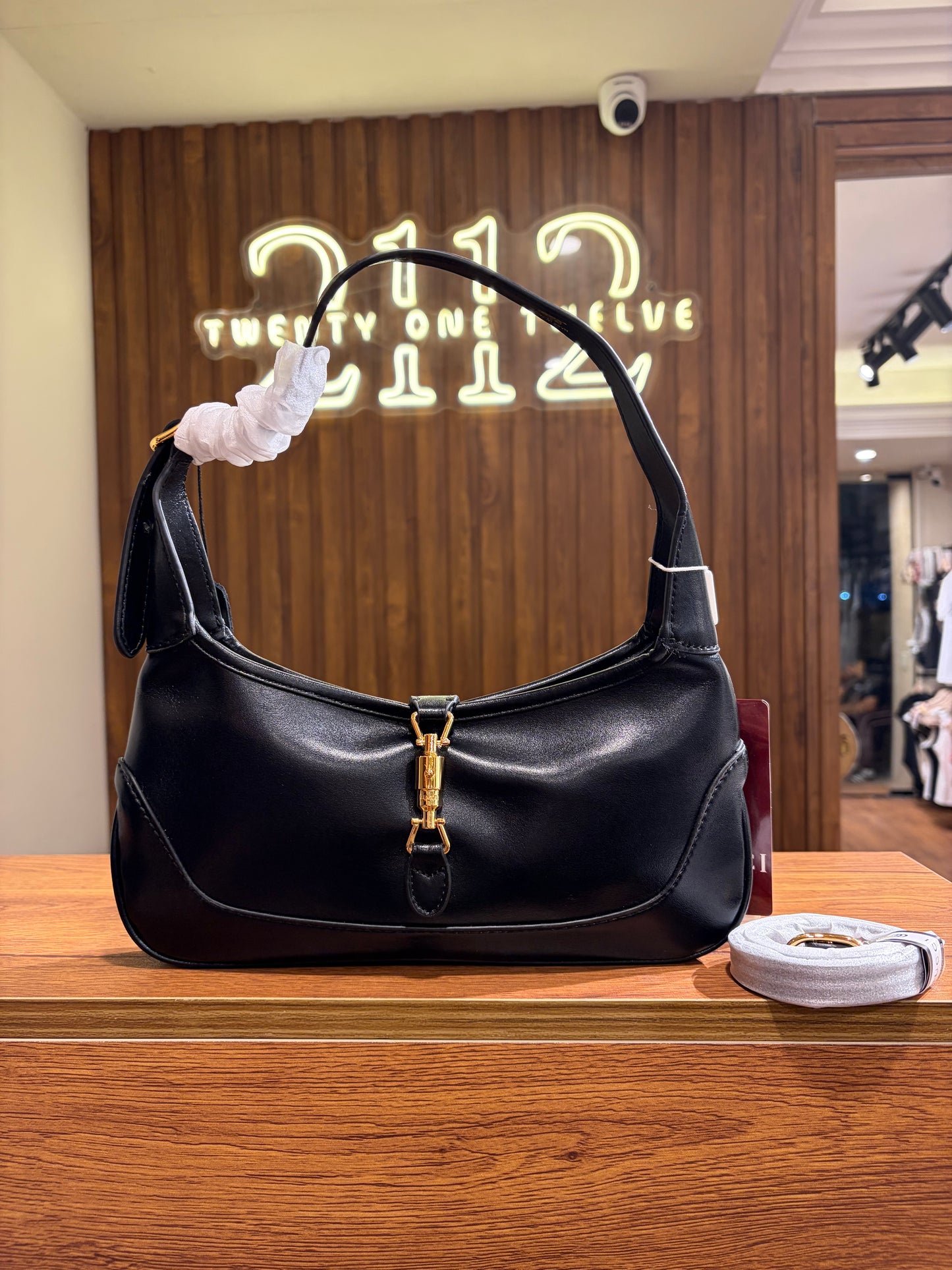G U C C I Jackie Slim Black Leather Shoulder Bag