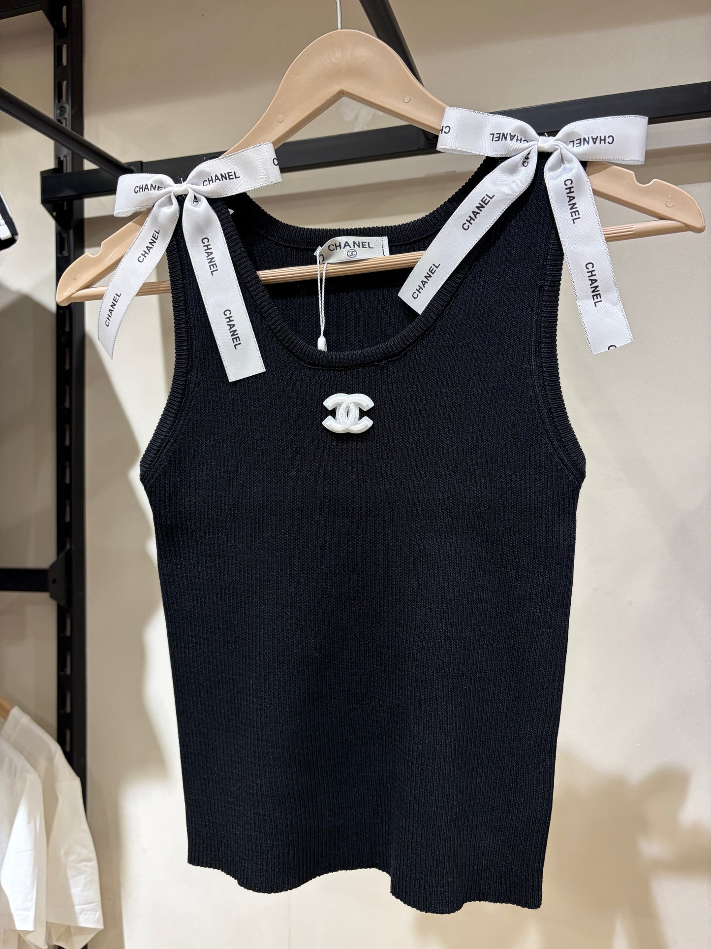 C H A N E L Bow Tanktop