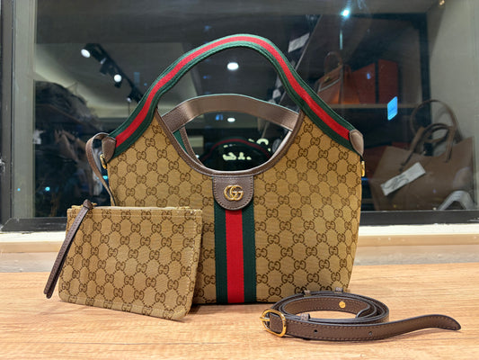 G U C C I Giglio Small Tote Bag