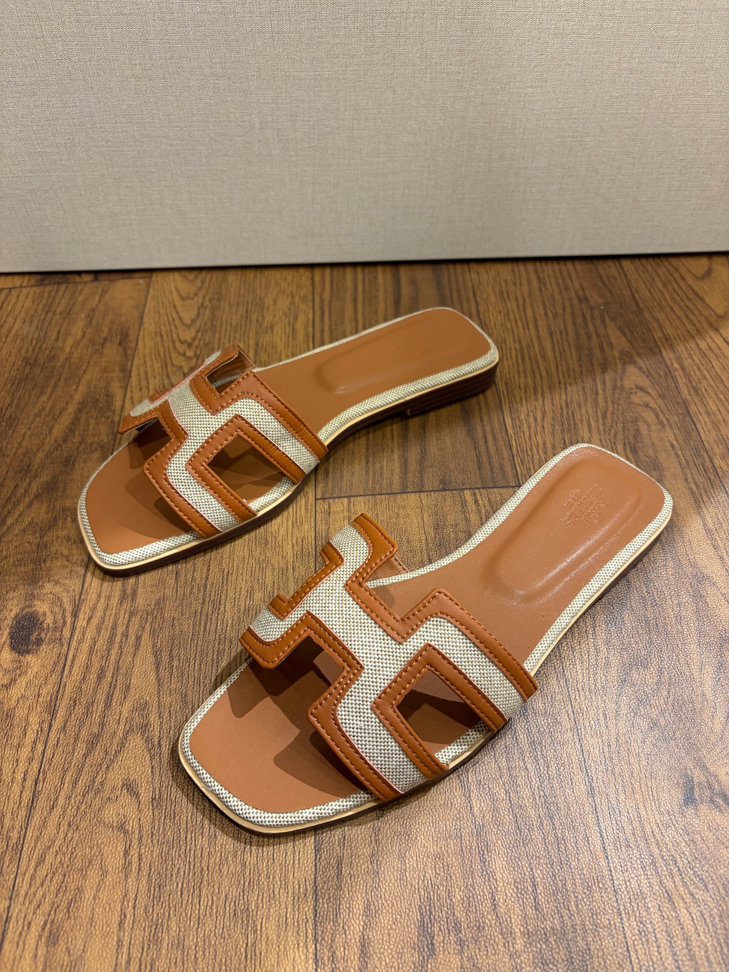 H E R M È S Oran Sandal in Toile