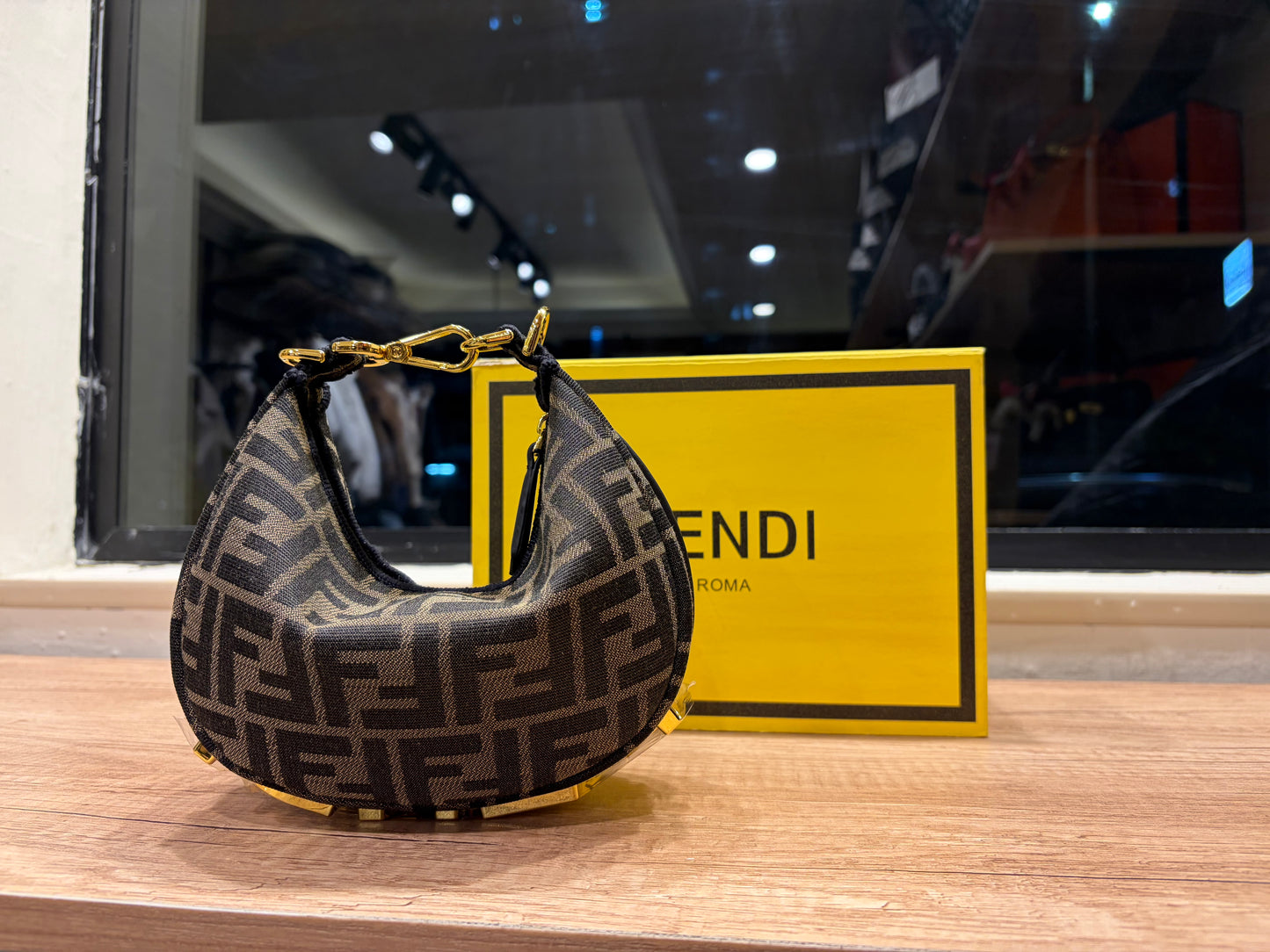 F E N D I Graphy Mini