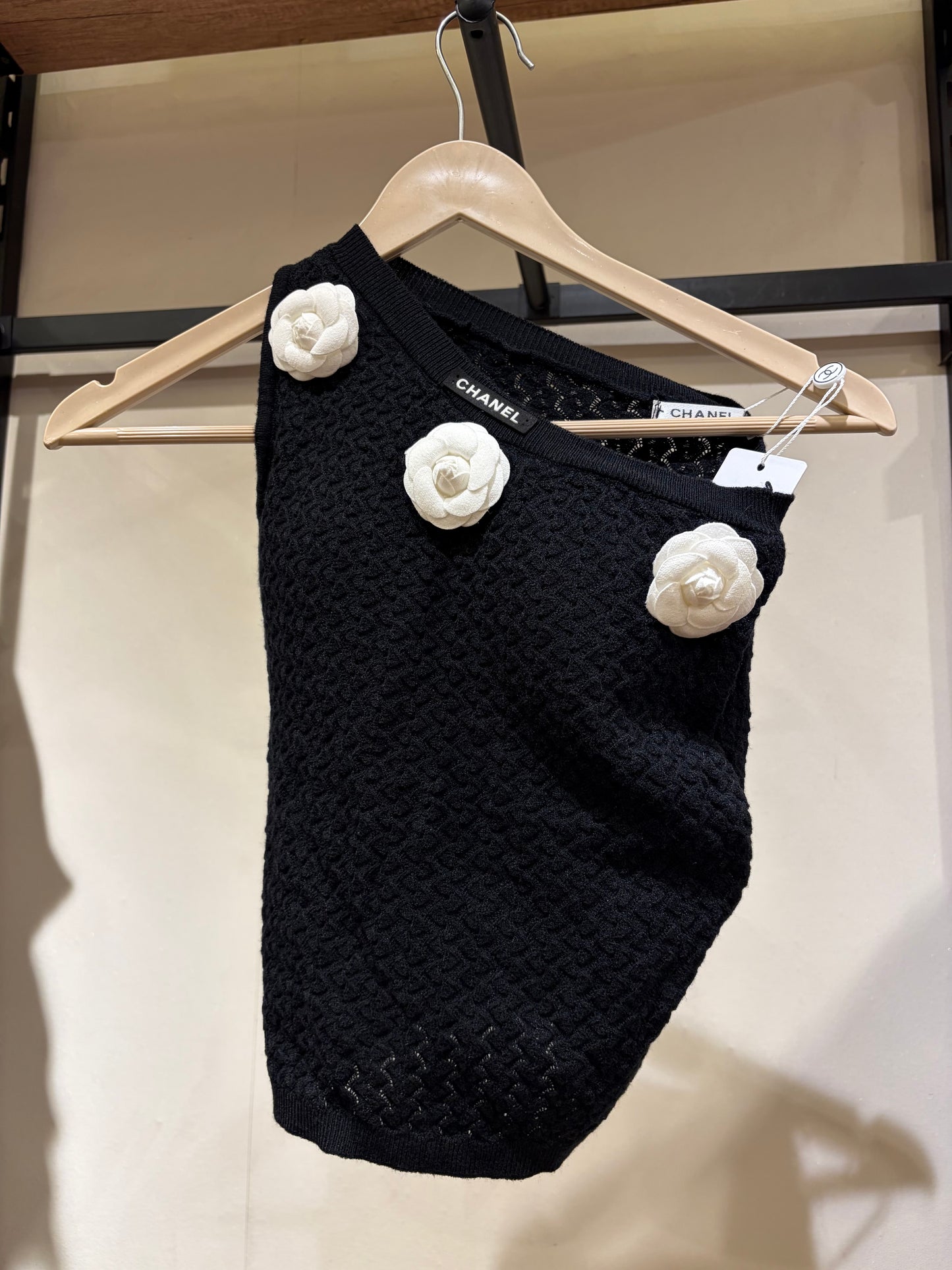 C H A N E L flowers Padded Cropped Top