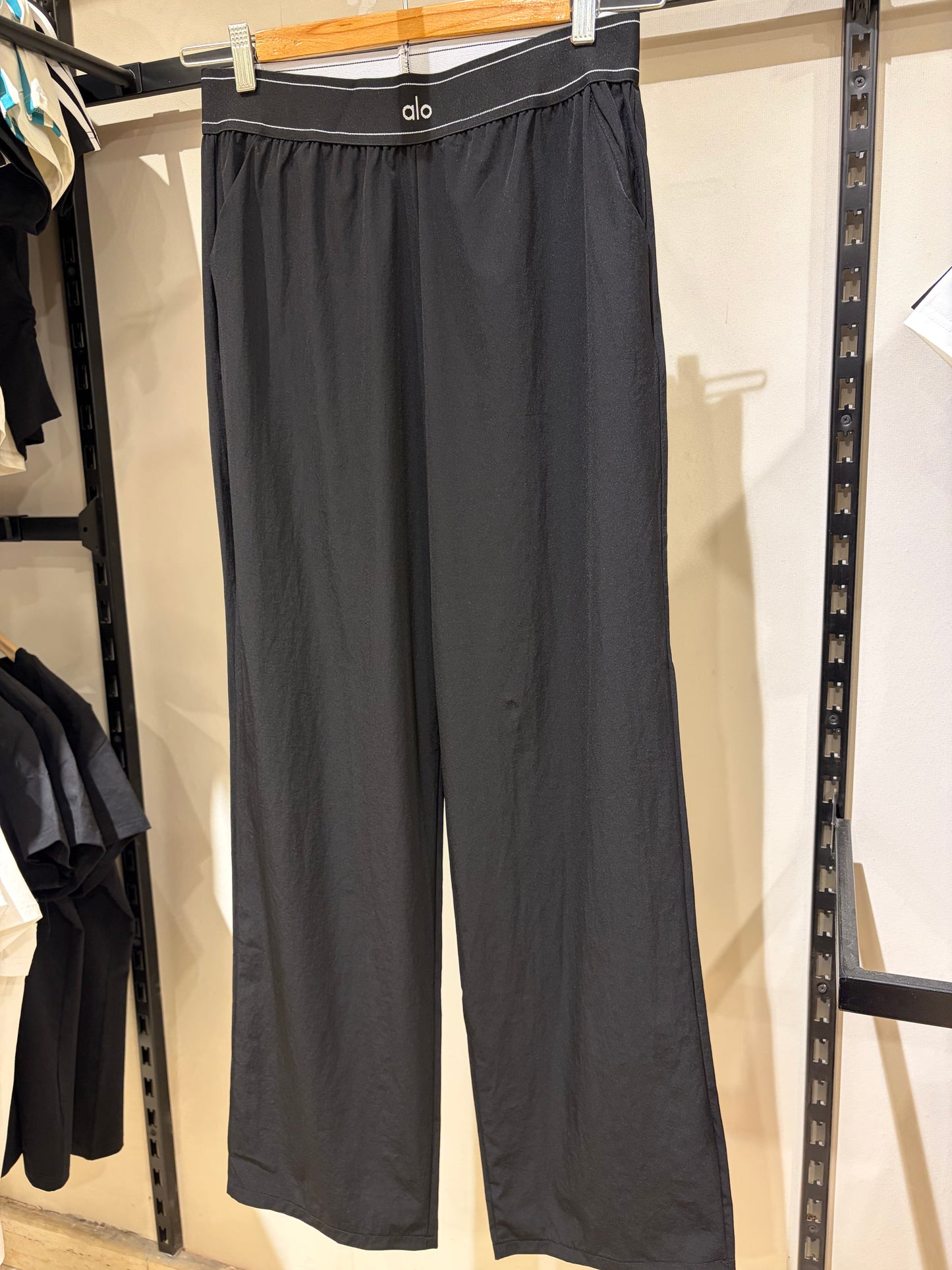 A L O Jogger Pants