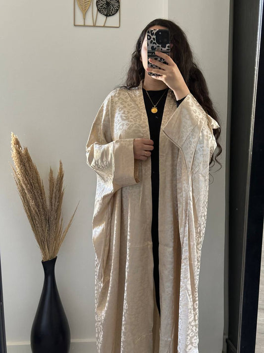 Satin kaftan